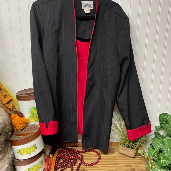 Vintage Kari’s Korner Vintage 80s Red & black Pinstriped Blazer attached top 22 - Picture 1 of 5